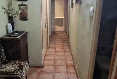 Apartament cu 3 camere decomandat în Cug - 2