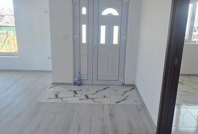 Casă cu 3 camere în Voinești - 9