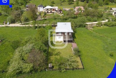 Casă individuală cu 7 camere cu Teren 700 Mp în Central - 4