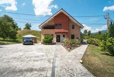 Casă cu 4 camere cu Teren 1500 Mp în Vulcan - 15