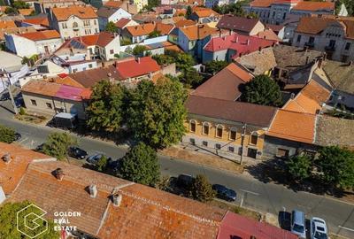 Casă cu 6 camere cu Teren 453 Mp în Central - 6