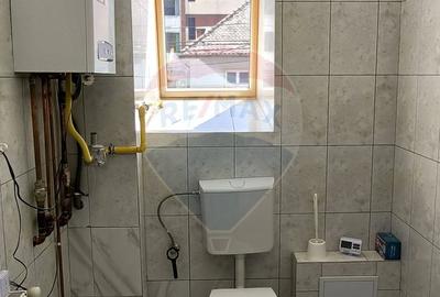 Spațiu comercial, de 190 mp, în Central - 8