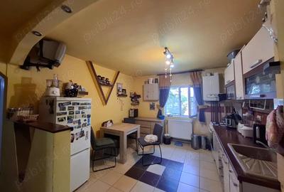 Apartament cu 2 camere decomandat în Lipovei - 2