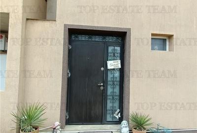 Apartament  de vanzare 4 camere si curte/ Domnesti - 16