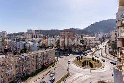 Apartament cu 4 camere decomandat în 13 Decembrie - 1