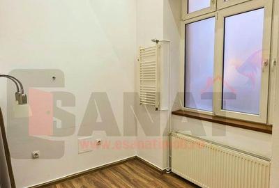 Spațiu comercial, de 107 mp, în Central - 9