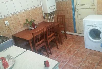 Casă individuală cu 4 camere cu Canalizare în Broșteni - 3