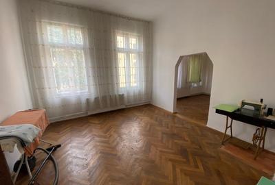 Apartament cu 4 camere semidecomandat în Cișmigiu - 2
