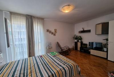 Obor / Mihai Bravu / Garsoniera la cheie/ - 3