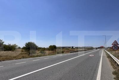 Teren de 44421 mp, în Central - 1