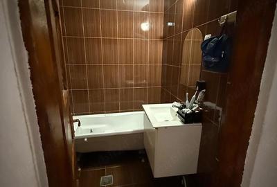 Casă cu Teren 210 Mp în Central - 3