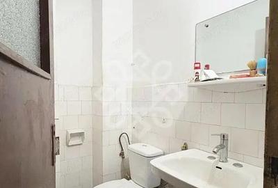 Apartament cu 4 camere de vanzare la etajul 3 in Nufarul - 8