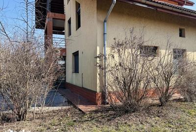 Casă cu 7 camere cu Teren 2500 Mp în Chiajna - 13