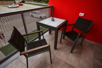 Apartament cu 2 camere decomandat în UTA - 8