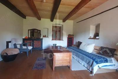 Casa Saseasca de vanzare in Somartin / Comision O % - 5