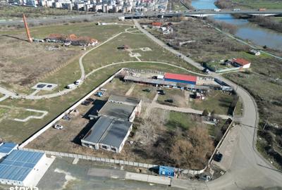 Teren de 7533 mp, în Pârneava