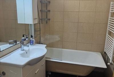Apartament cu 3 camere decomandat în Nicolina - 10