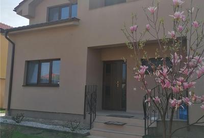 Casă cu 5 camere cu Teren 530 Mp în Central - 7