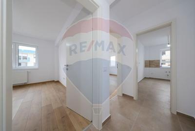 Apartament NOU-3 camere, parcare si boxa- de vanzare in zona Tractorul - 6