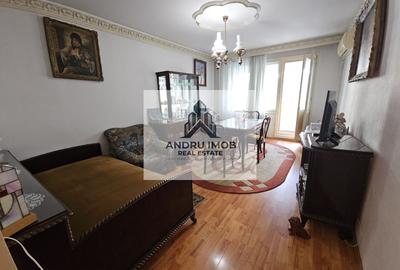Apartament cu 3 camere decomandat în Dristor