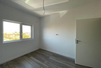 Duplex cu 5 camere cu Teren 250 Mp în Moșnița Veche - 9
