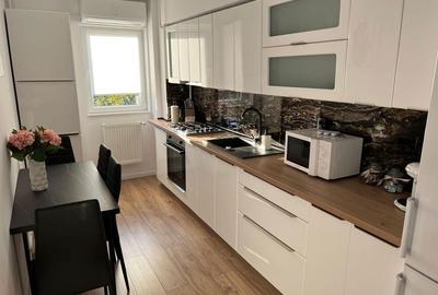 Apartament cu 2 camere decomandat în Central - 1