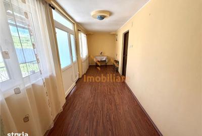 Casă cu 4 camere cu Teren 1200 Mp în Sântandrei - 12
