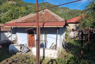 Casă cu 4 camere în Central - 8