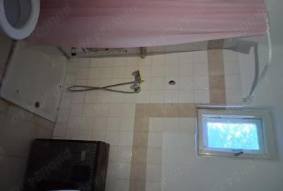 Casă cu 3 camere cu Teren 2000 Mp în Central - 2