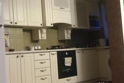 Apartament cu 3 camere decomandat în Fălticeni