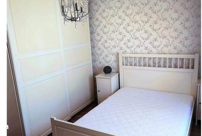 Apartament cu 2 camere în Văcăresti