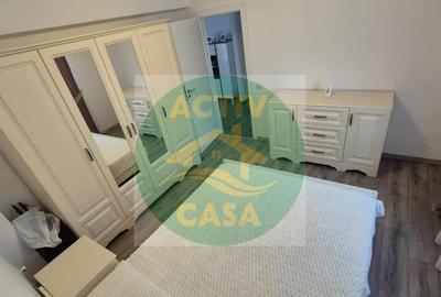 Apartament cu 3 camere decomandat în Roman