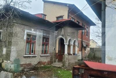 Casă cu 4 camere cu Teren 287 Mp în Lupeni - 4