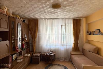 Apt 3 camere,45 mp, zona mall Tg Jiu - 13