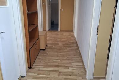 Apartament cu 4 camere în Central - 12