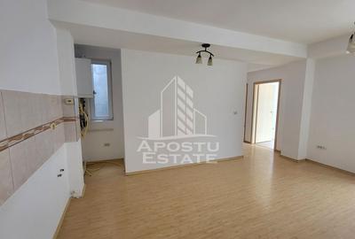 Apartament cu 3 camere,nemobilat,Calea Lipovei - 3