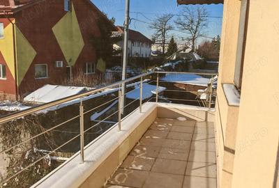 Casă cu 5 camere în Fundeni - 4