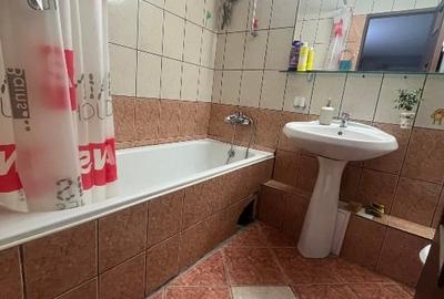Apartament cu 2 camere decomandat, mobilat în Turda - 10