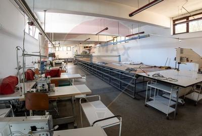 Spațiu comercial, de 1,460 mp, în Central - 9