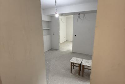 Apartament 2 Cam 35mp Zona Centrala Vizavi de Facultatea FSPAC Str.Aurel Suciu - 7