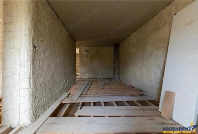 Proprietate autentica, stil traditional:Eco, cu parau pitoresc si vedere spectaculoasa, teren 900 mp - 7