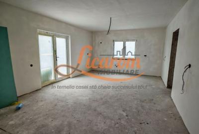 Casă individuală cu 4 camere cu Canalizare în Sânpetru - 8