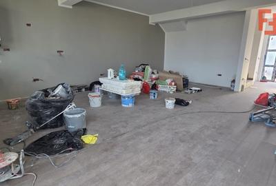 Duplex cu 4 camere cu Canalizare în Moșnița Nouă - 1