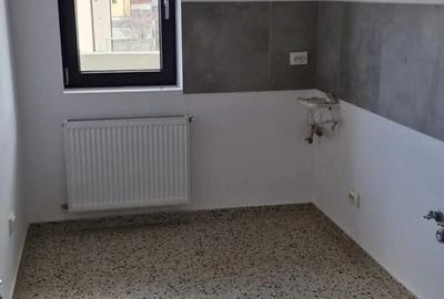 Apartament cu 2 camere semidecomandat în Bragadiru - 2