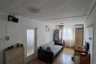 Apartament cu 2 camere decomandat în Cetate