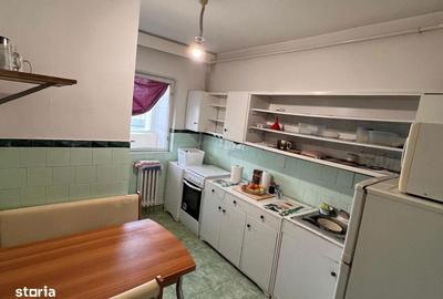 Apartament cu 3 camere decomandat în Metalurgie - 2