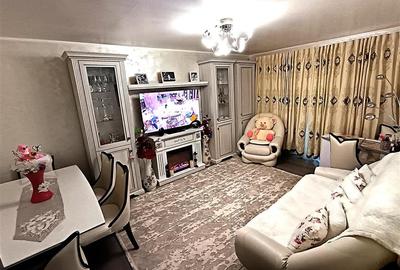 Apartament cu 3 camere decomandat în Viziru 3