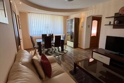 Apartament cu 3 camere decomandat în Central - 4