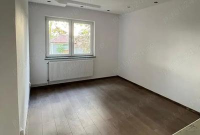 Vand Apartament 2 camere, renovat,Simeria, Str. Fabricii - 8