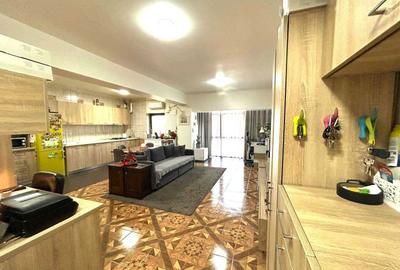 Apartament cu 3 camere decomandat în Central - 1